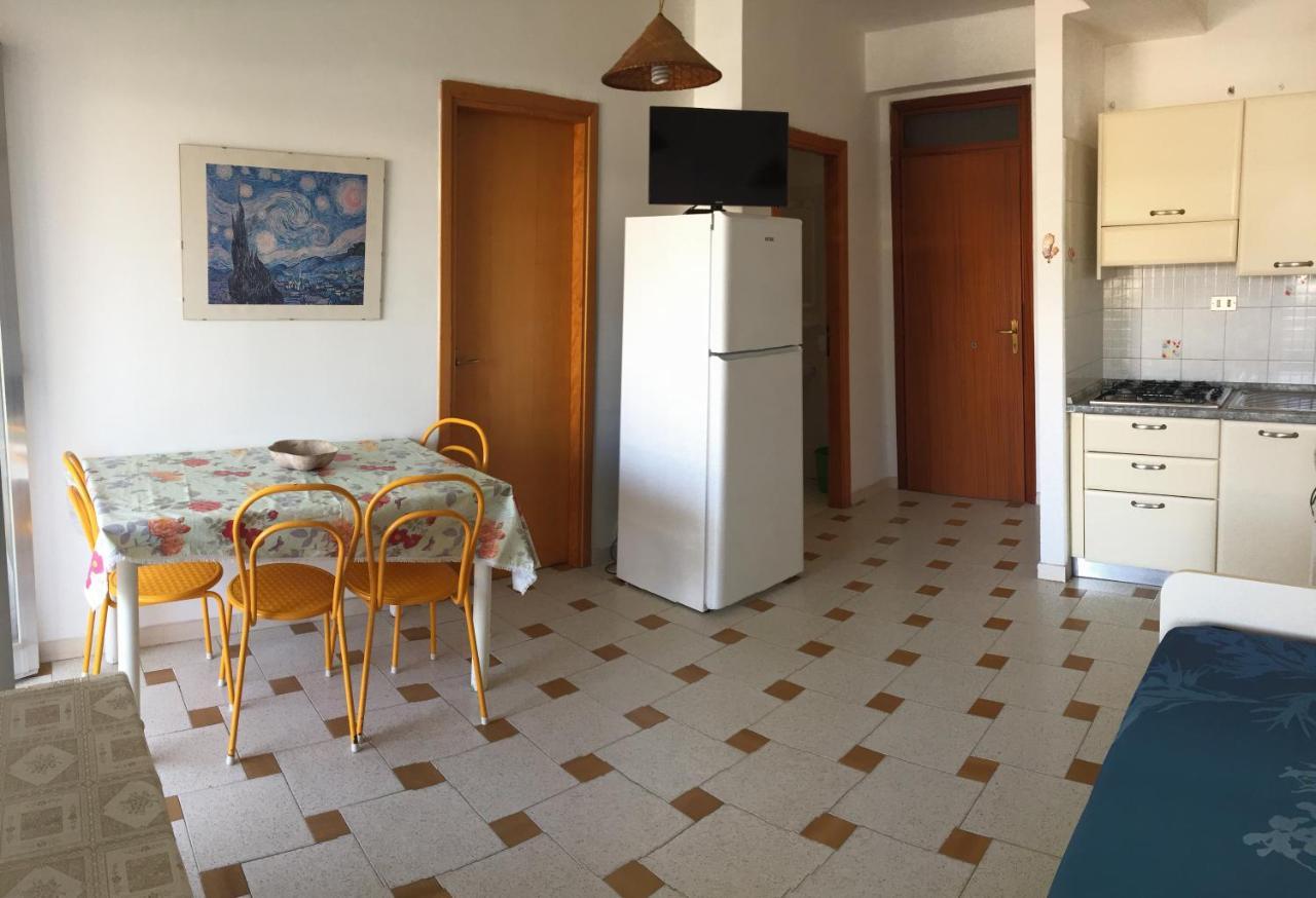 Le Zagare Apartments SantʼAlessio Siculo Exterior foto