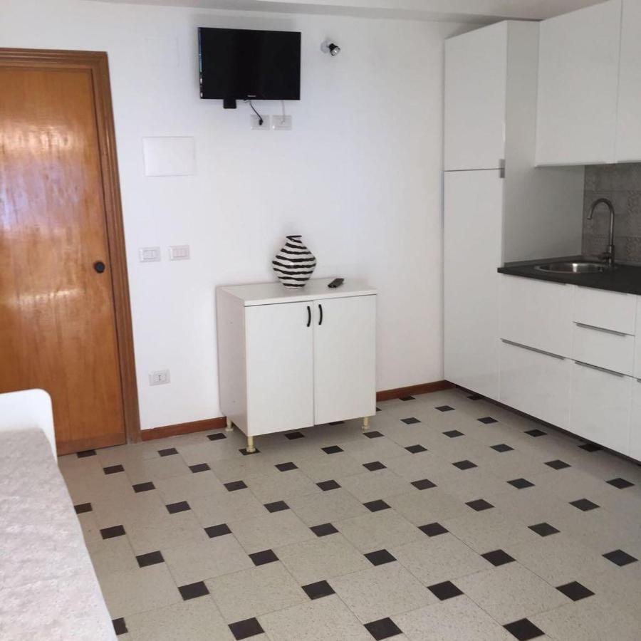 Le Zagare Apartments SantʼAlessio Siculo Exterior foto
