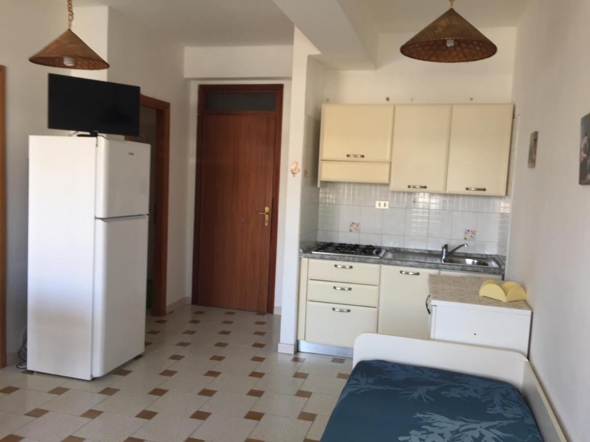 Le Zagare Apartments SantʼAlessio Siculo Exterior foto